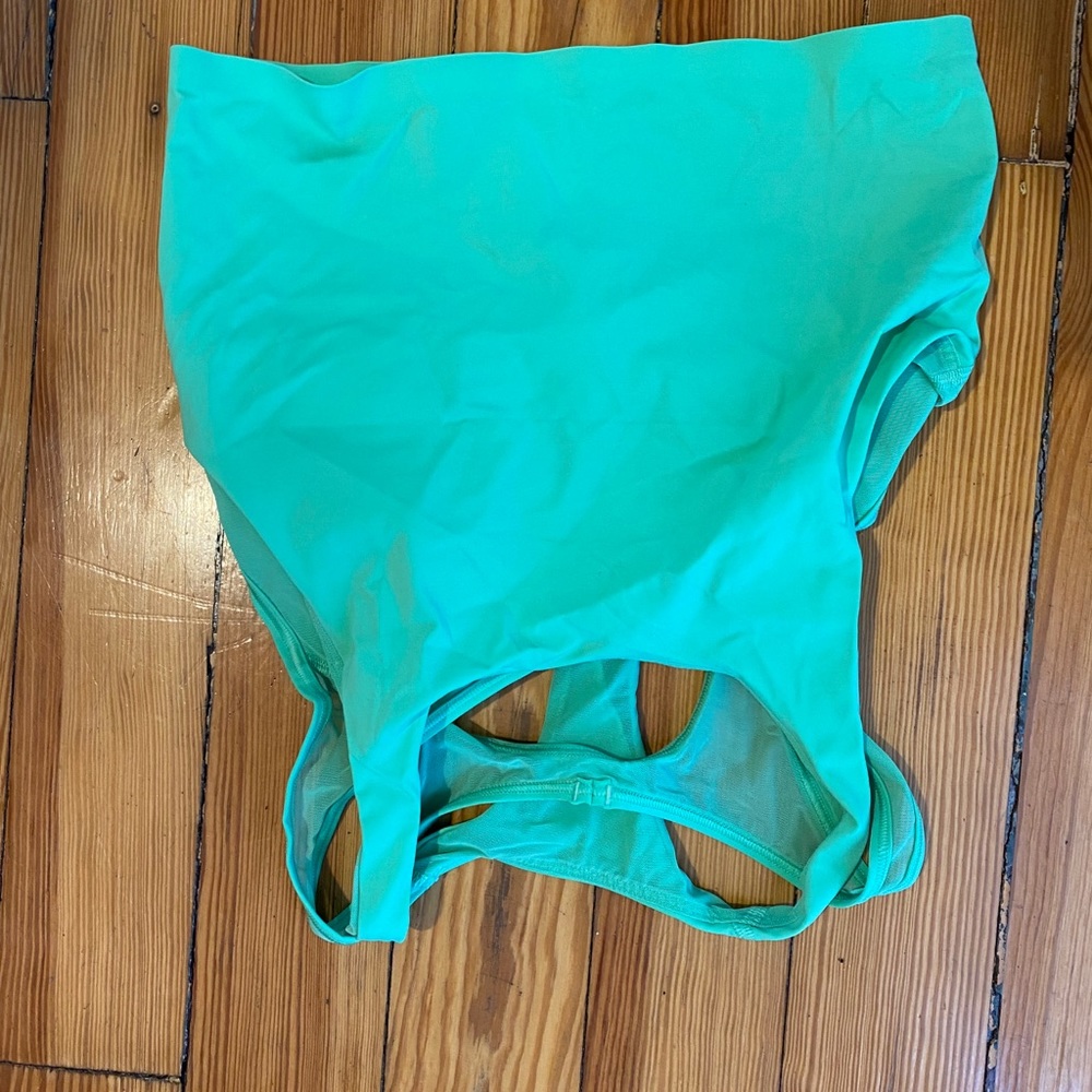 Lululemon Cropped Tank/Bra